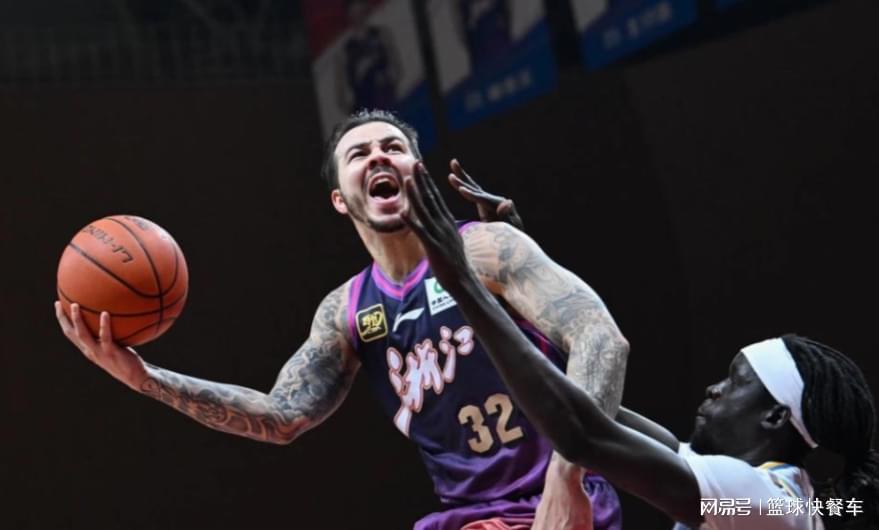 九游官网-CBA最滑稽一幕诞生！广东克星入选全明星后被裁：这下篮协该懵了